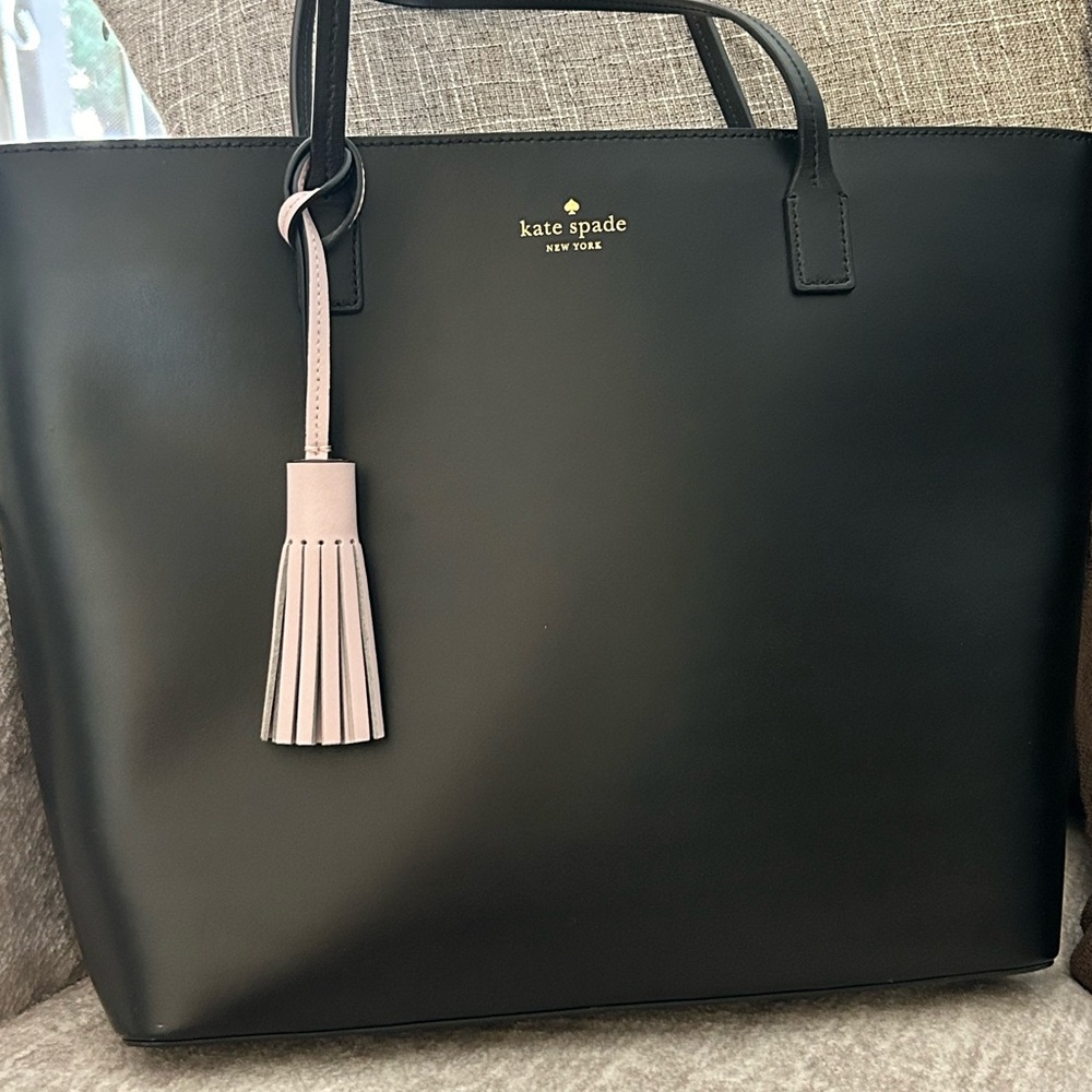 Black Kate Spade Zip Tote